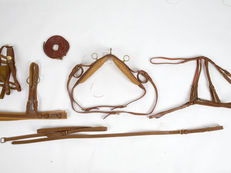 ENGANCHES PARA PONY EN CUERO