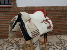 silla vaquera artesanal. Empellejada