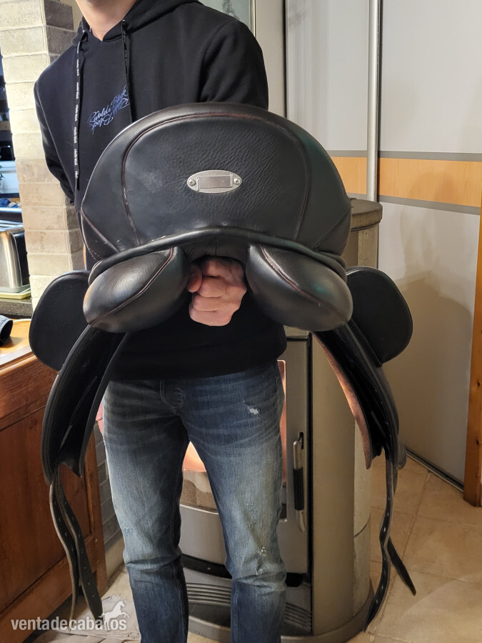 Silla de doma Zaldi como nueva.