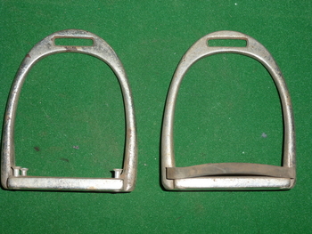 Par de estribos peque&ntilde;os para silla de ni&ntilde;o