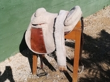 en venta dos sillas,una portuguesa y otra galapago