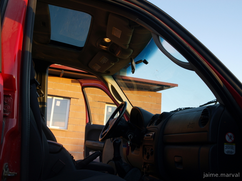 JEEP CHERPKEE  - Remolques de caballos in 