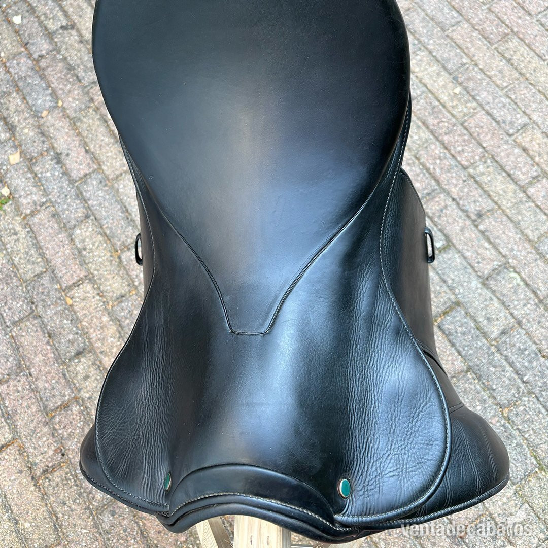 Montura Stübben Maestoso de Luxe – 18” - Sillas de montar