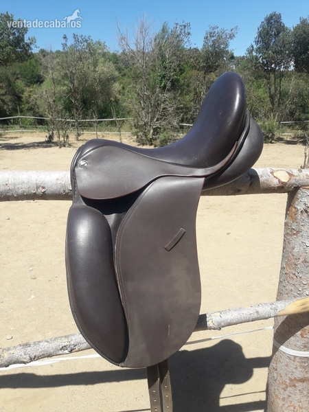 Silla inglesa de doma Premium modelo Neuss