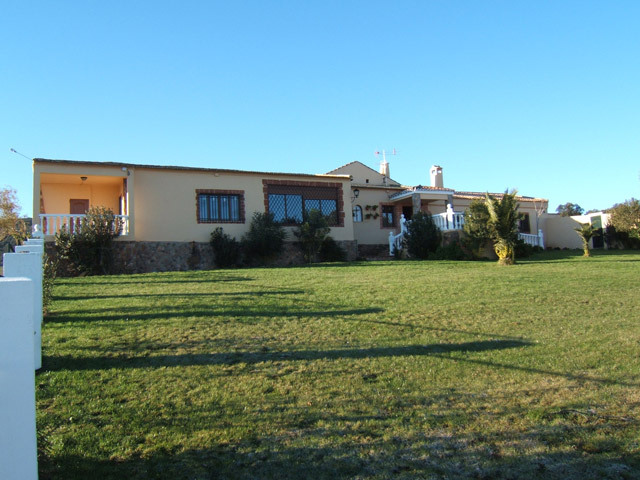 Finca con casas rurales en Badajoz