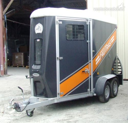 van fautras dos caballos in 