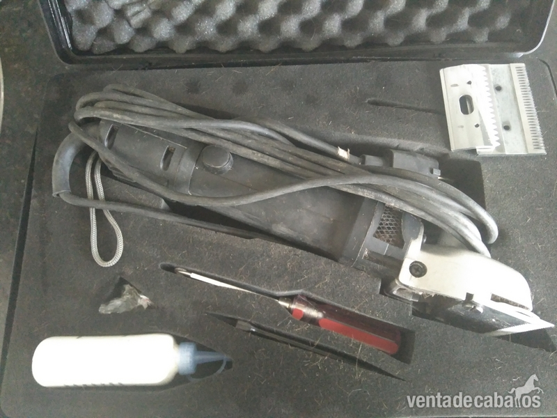 esquiladora de caballo 300w/ 300rpm. 230v-50hz. Usada 2 veces