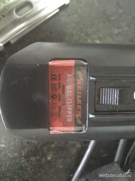 esquiladora de caballo 300w/ 300rpm. 230v-50hz. Usada 2 veces 