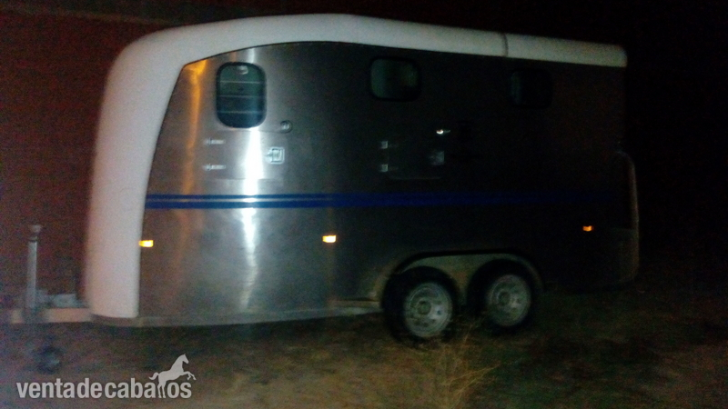 VAN de aluminio para 3 caballos in 