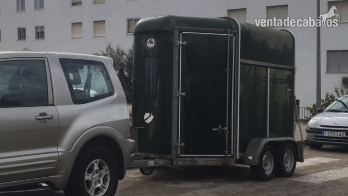 REMOLQUE DE CABALLOS VAN JEAN LUCK FAUTRAS