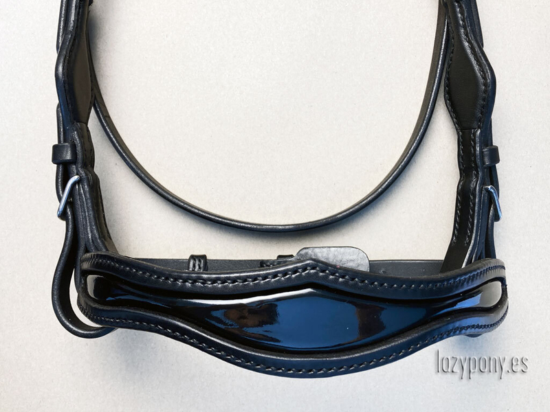 Patent leather bridle Black Knight Lazypony, cabezada de cuero, cabezada barroca - Artículos de hípica in 