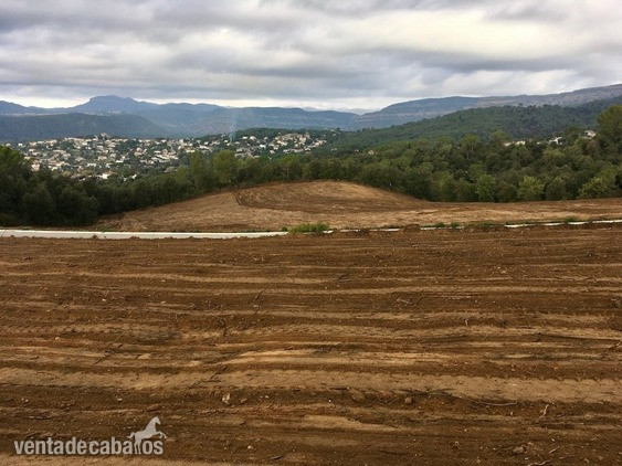 FINCA EN VENTA PARA NUEVA HÍPICA GRANOLLERS in Granollers
