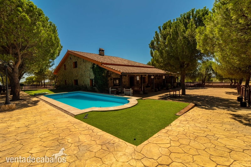 Finca en venta en Navas del Rey - Finca ecuestre in Navas del Rey