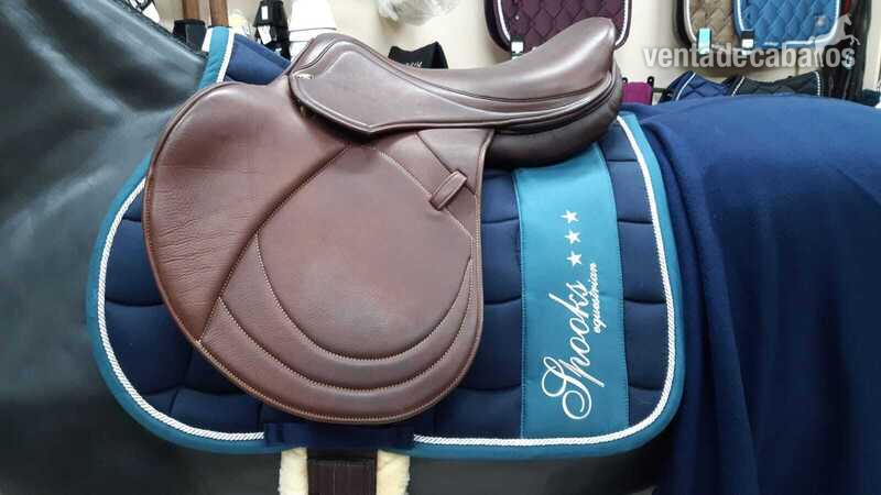 Silla de Montar Salto 17" HBC. Nueva. En Oferta!!! in 