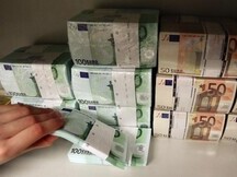 CRÉDITO EN PARTICULAR