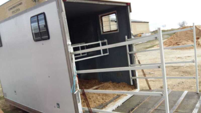 Caja ganadera  - Transportes de caballos in 