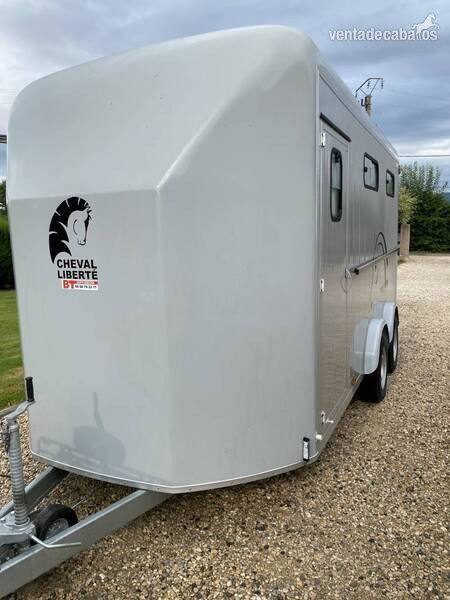 VAN CHEVAL LIBERTE OPTIMAX 4 P