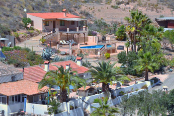 Murcia, Aguilas - Finca con casa de invitados y cuadra en venta