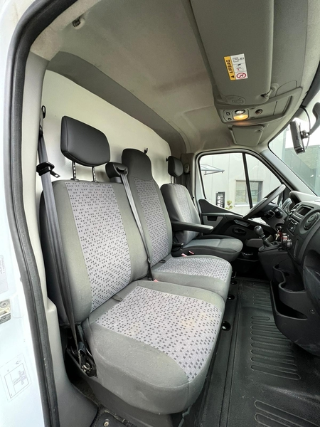 Transportes de Caballos Renault Master Paragan - Transportes de caballos in 