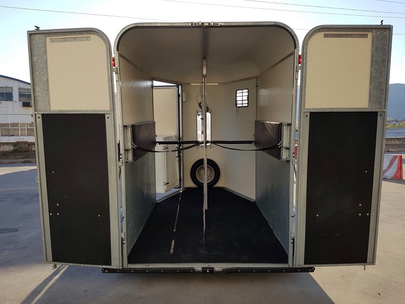VAN MARCA FAUTRANS PARA 2 CABALLOS - Remolques de caballos in 