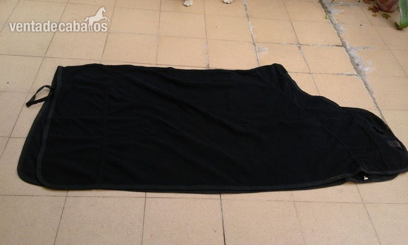 Manta de vellón - negra - 145cm 