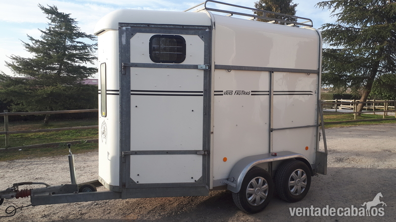 Vans Fautras Provan  - Transportes de caballos in 