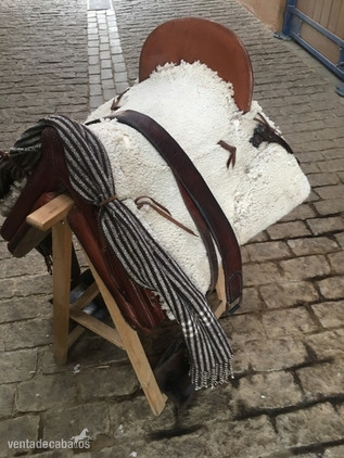 Silla de montar vaquera española in 
