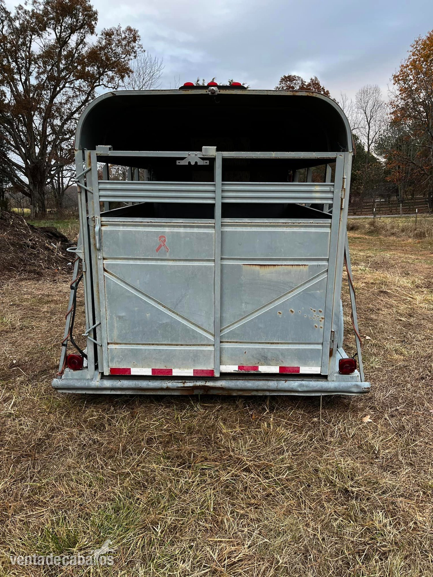 Venta de cabalgatas y establos