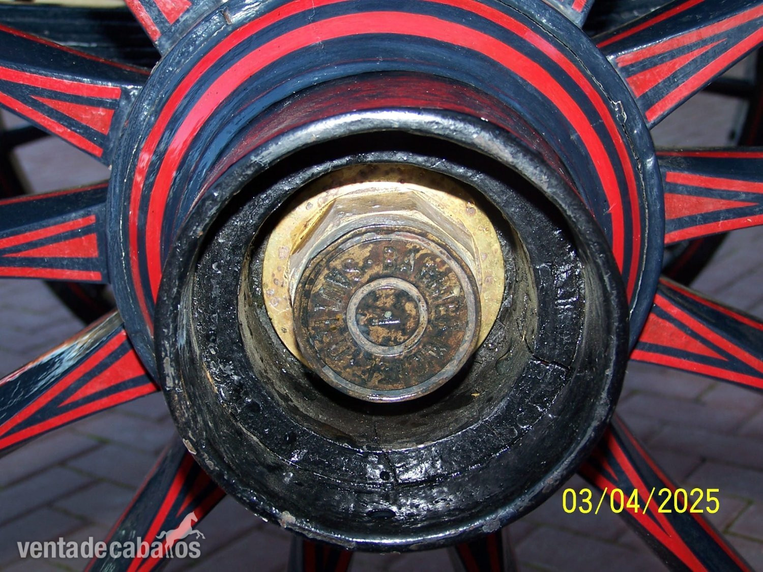   SE VENDEN DOS  COCHES DE CABALLOS DE EPOCA Y UNO DE ENTRENAMIENTO 