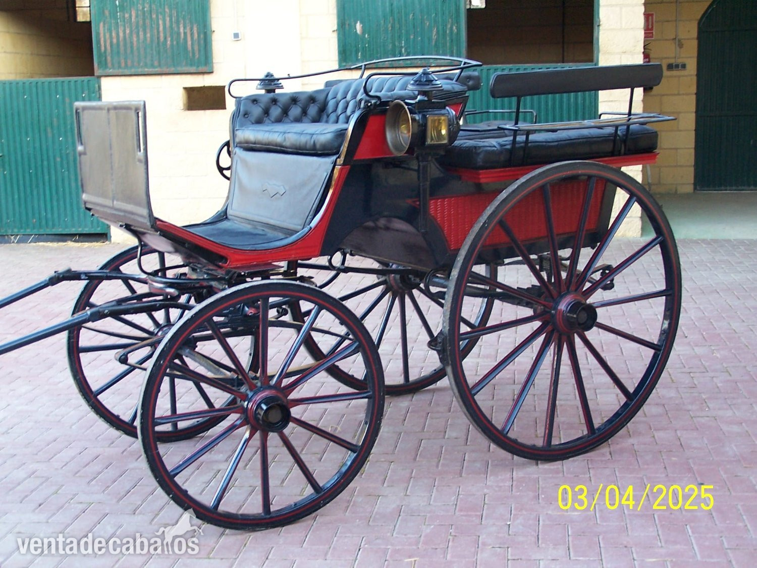  SE VENDEN DOS  COCHES DE CABALLOS DE EPOCA Y UNO DE ENTRENAMIENTO  - Artículos de hípica in 