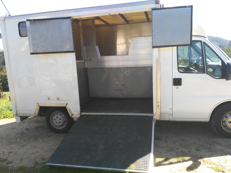  Furgoneta para dos caballos