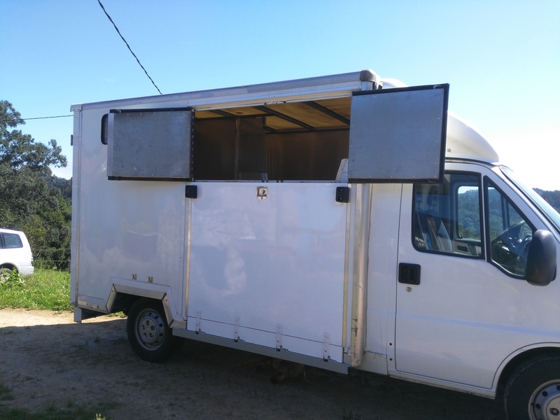 Furgoneta para dos caballos - Transportes de caballos in 
