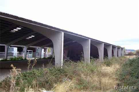 3 NAVES 2.500 M2 EN 30.0000 M2 DE TERRENO. BUITRAGO.