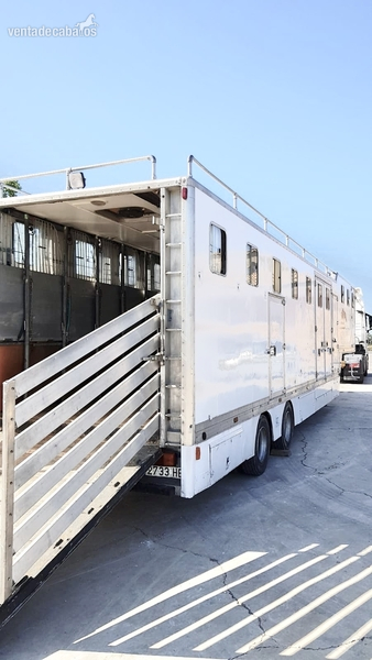  Góndola para 13 Caballos con vivienda