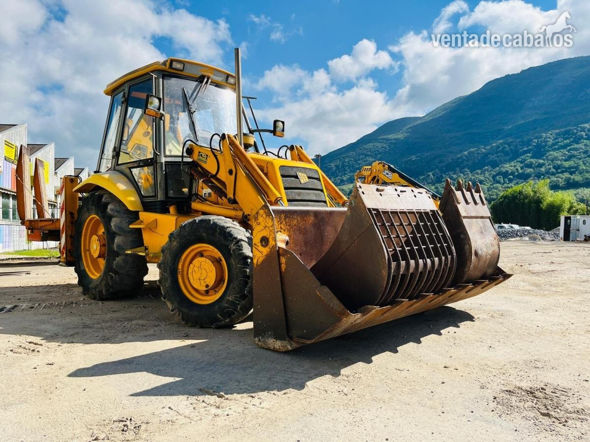 Retroexcavadora JCB 4X4  3CX
