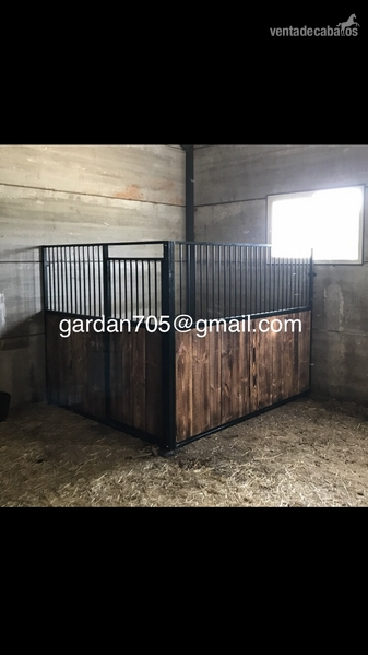 Box madera-hierro in 