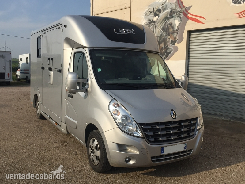  Furgoneta de transporte 2 caballos Renault Master