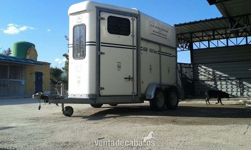 REMOLQUE PARA DOS CABALLOS in 