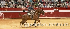 Caballos Capados Cruzado - JACA ALAZANA DOMADA EN VAQUERA