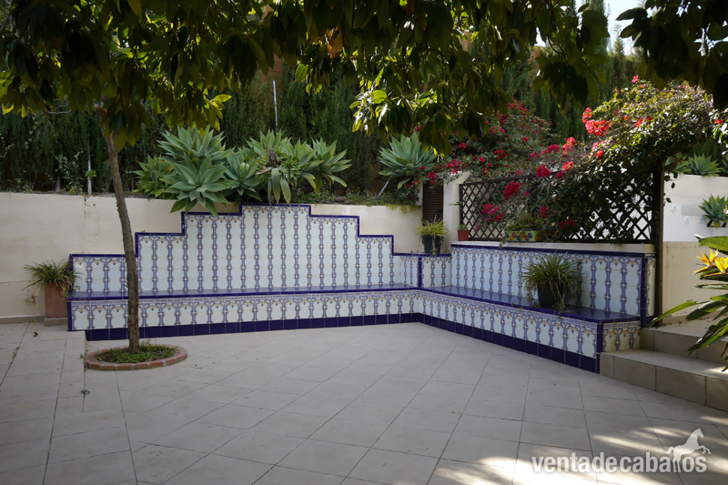 CHALET CON ESTABLOS EN COSTA DEL SOL estepona