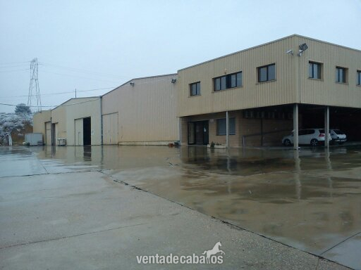 Finca con Nave Aislada in Terrrassa - Barcelona