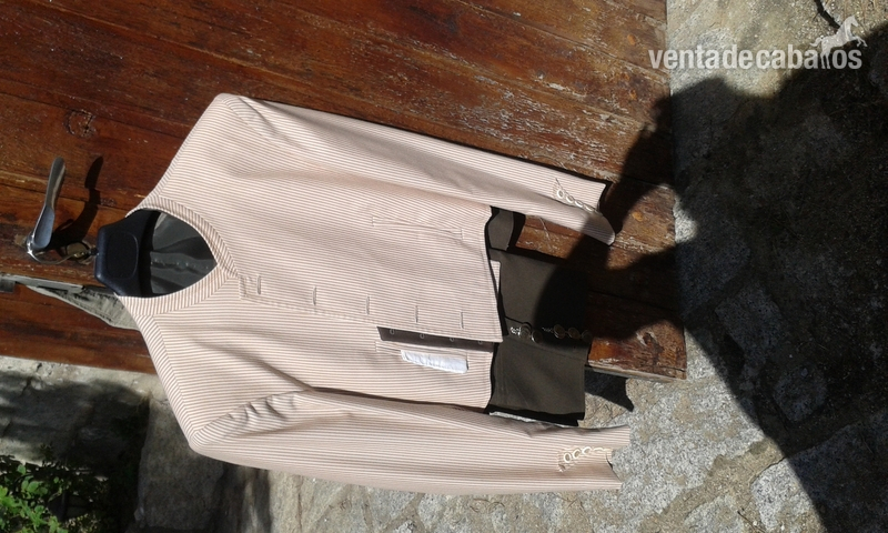  TRAJES DE CORTO 