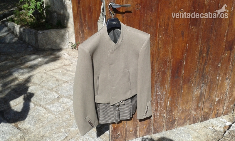 TRAJES DE CORTO  - Equipación y Ropa de Jinete in 