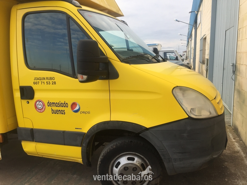 Iveco Daisy 2007 - Transportes de caballos