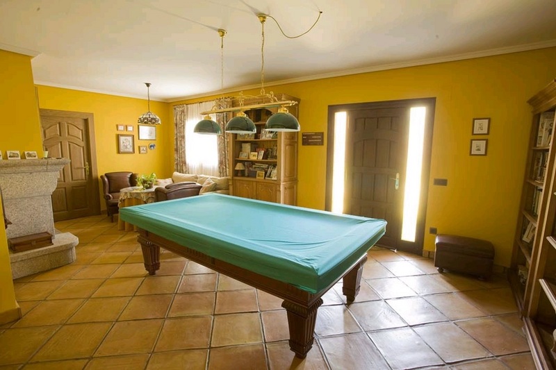 Finca de 4 Ha con vivienda y cuadras a menos de 100km de Madrid - Finca ecuestre