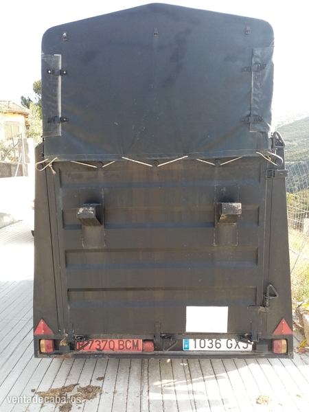 Vendo van de 2 plazas - Remolques de caballos in 