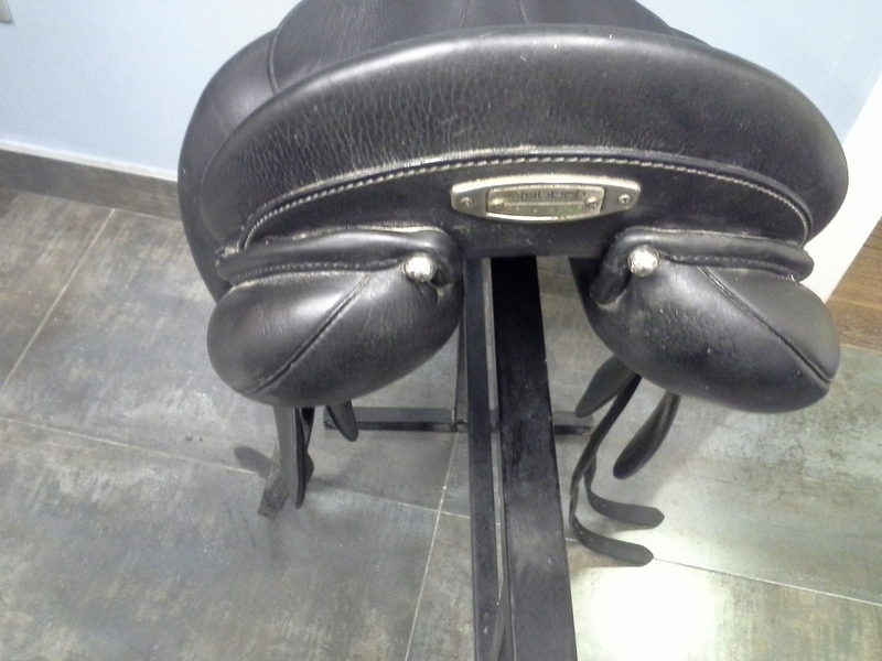 Stubben genesis con Biomex 18 pulgadas - Sillas de montar in 