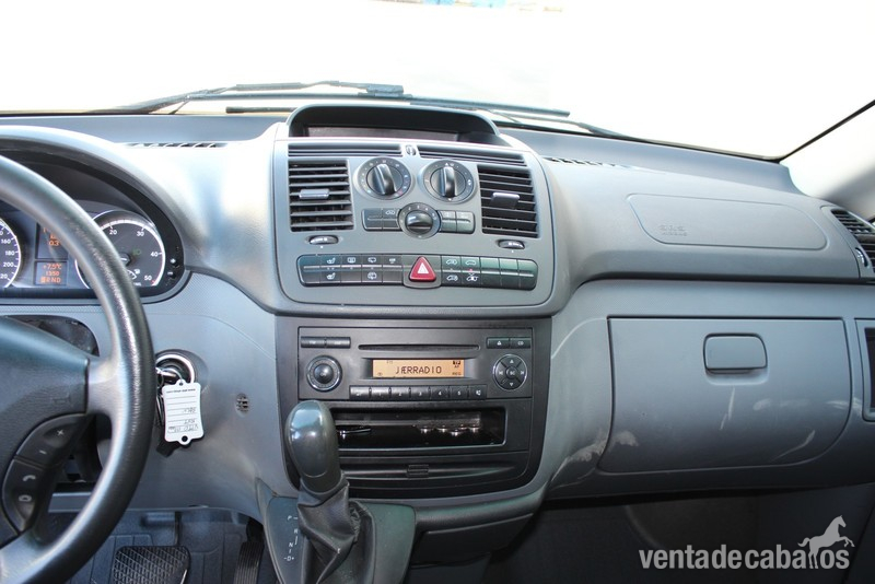  Mercedes-Benz Vito