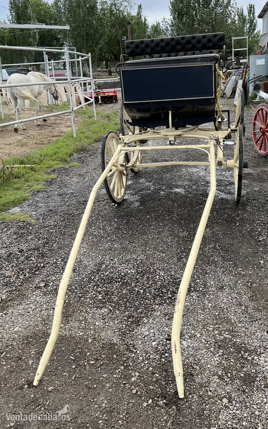 Se vende FAETON para caballo