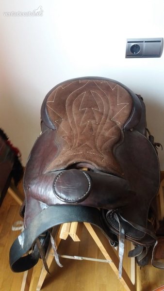  Sillas de montar para que luzcáis guapos tu caballo y tú.